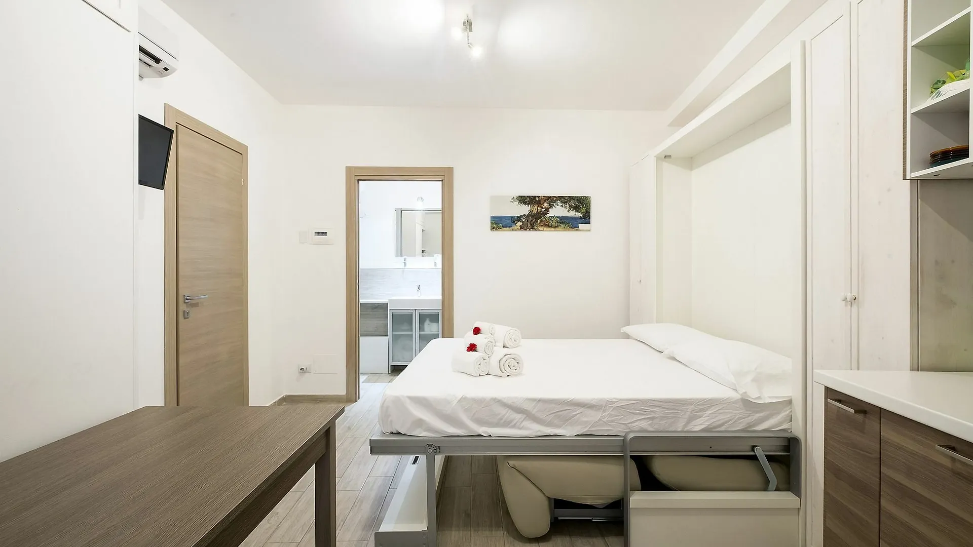 Domus Sicily - Casa Conti All'Orologio Palermo 0*,  Italy